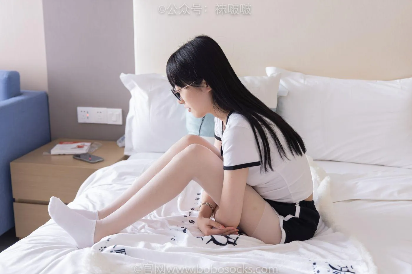 [BoBoSocks袜啵啵]NO.037 稚予-帆布鞋、短白棉袜、白丝 [136P]插图1